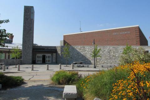 UNH MUB courtyard in the spring